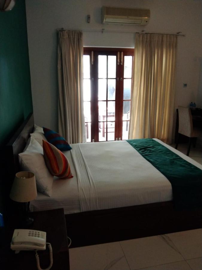 เอลเลน เพลซ Hotel โคลอมโบ ภายนอก รูปภาพ