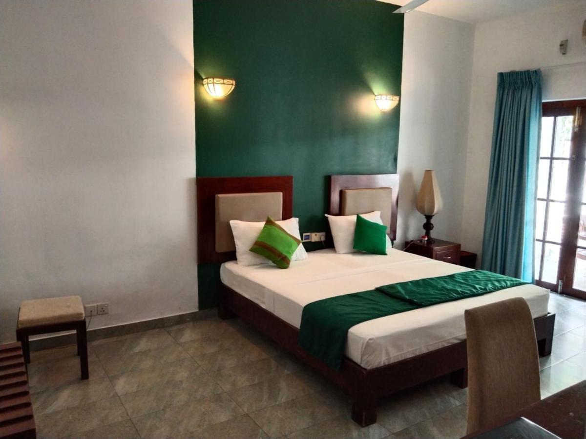 เอลเลน เพลซ Hotel โคลอมโบ ภายนอก รูปภาพ