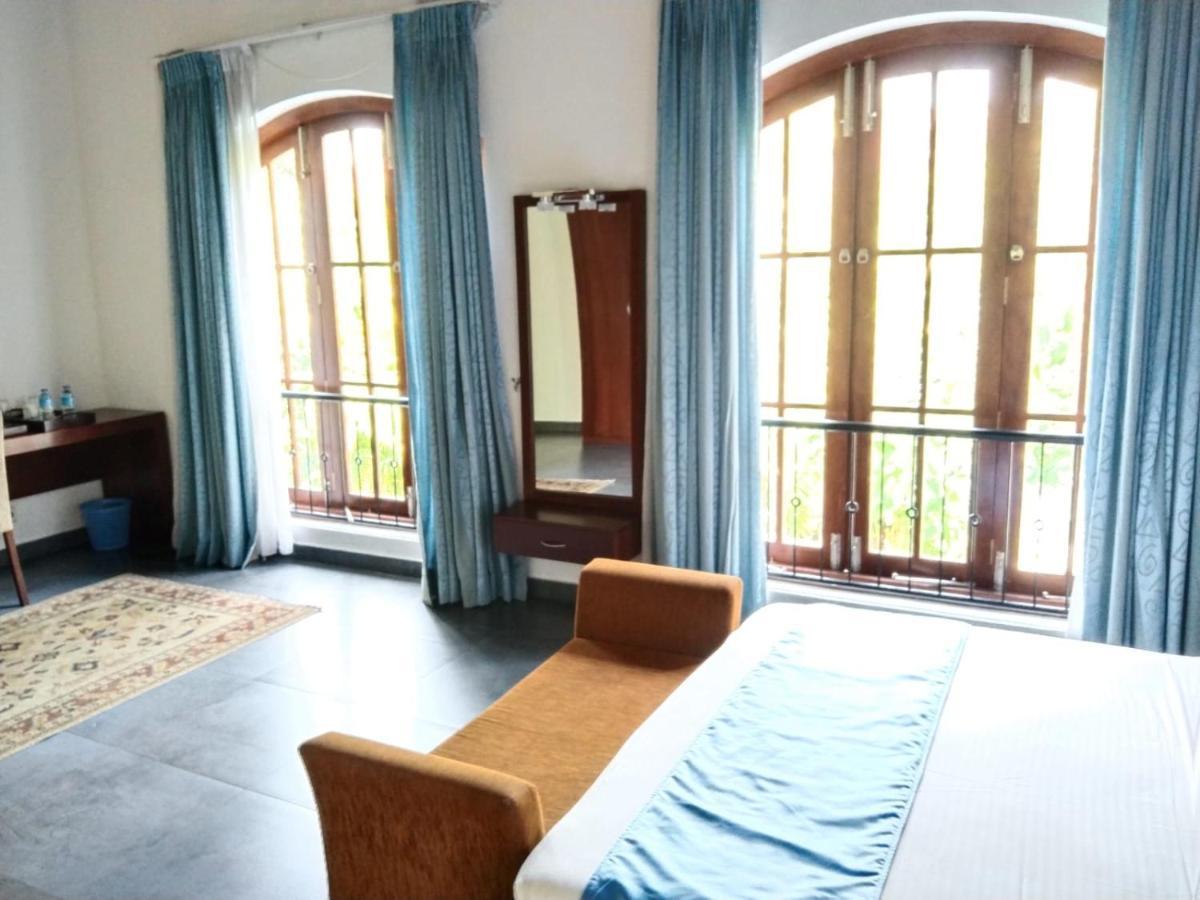 เอลเลน เพลซ Hotel โคลอมโบ ภายนอก รูปภาพ