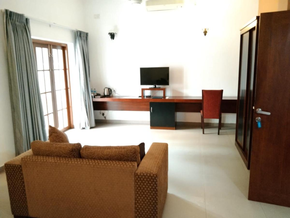 เอลเลน เพลซ Hotel โคลอมโบ ภายนอก รูปภาพ