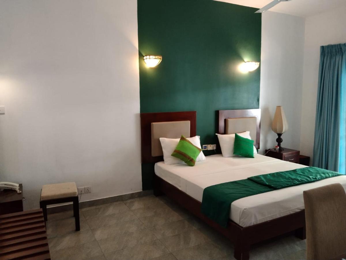 เอลเลน เพลซ Hotel โคลอมโบ ภายนอก รูปภาพ