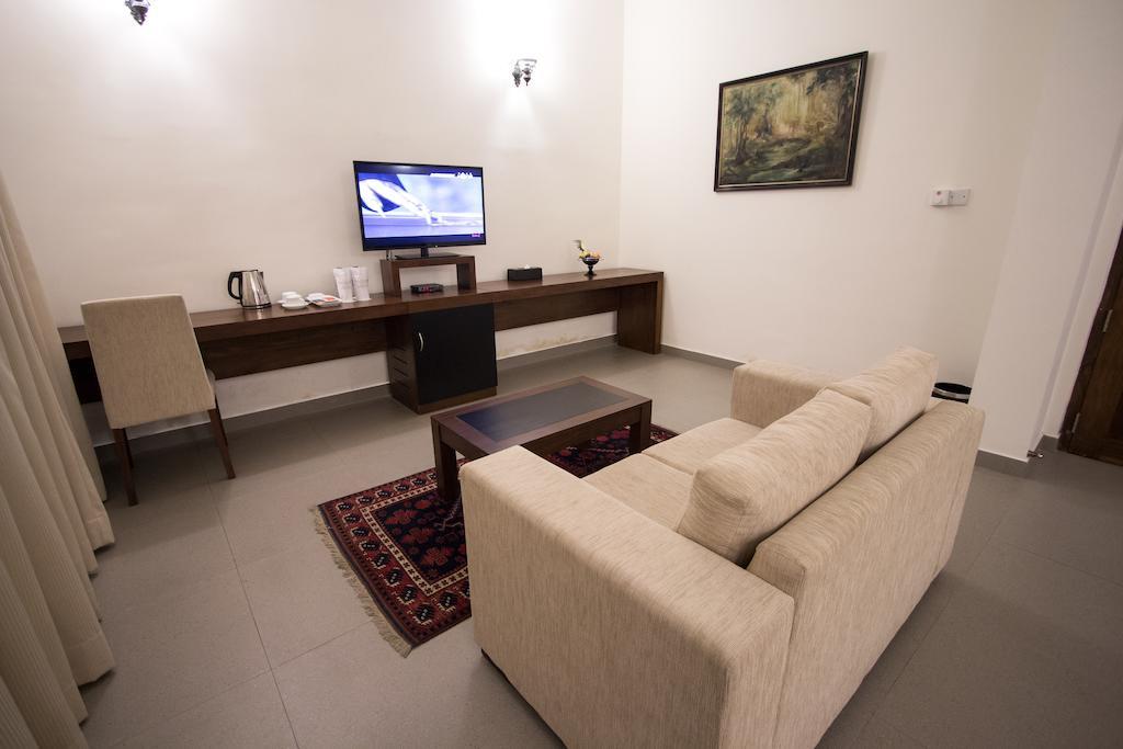 เอลเลน เพลซ Hotel โคลอมโบ ภายนอก รูปภาพ