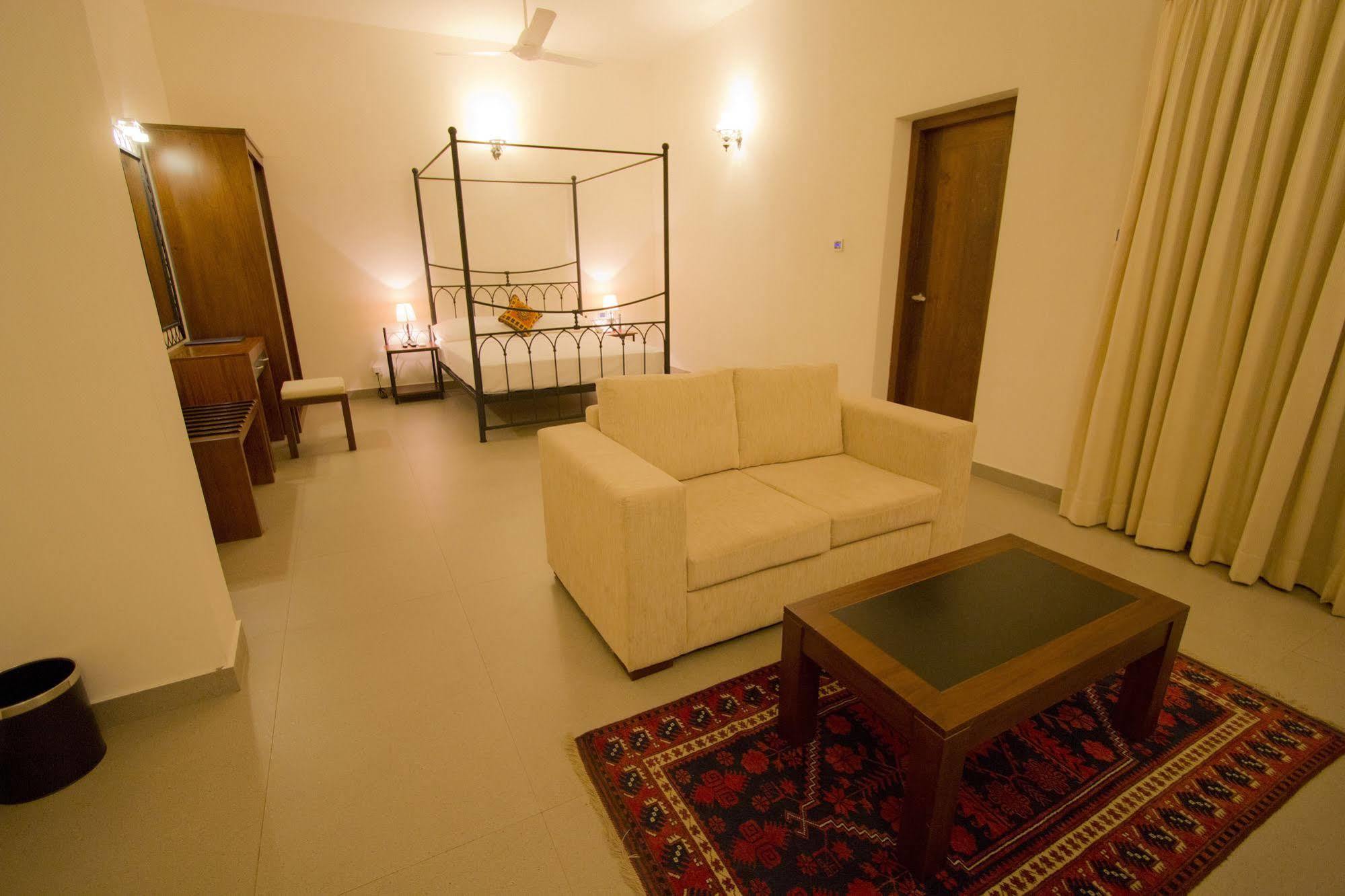 เอลเลน เพลซ Hotel โคลอมโบ ภายนอก รูปภาพ